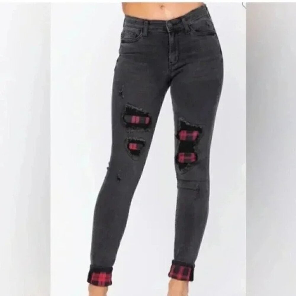 Judy Blue Skinny Fit 7/28 Black Denim Distressed Jeans With Plaid Patch
